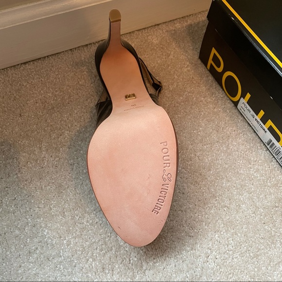 Escarpins Pour La Victoire Slingback Platform - Noir, Cuir Breveté, Talon Moyen 2-2,9 Pouces, Taille 6 US, Neuf Avec Boîte